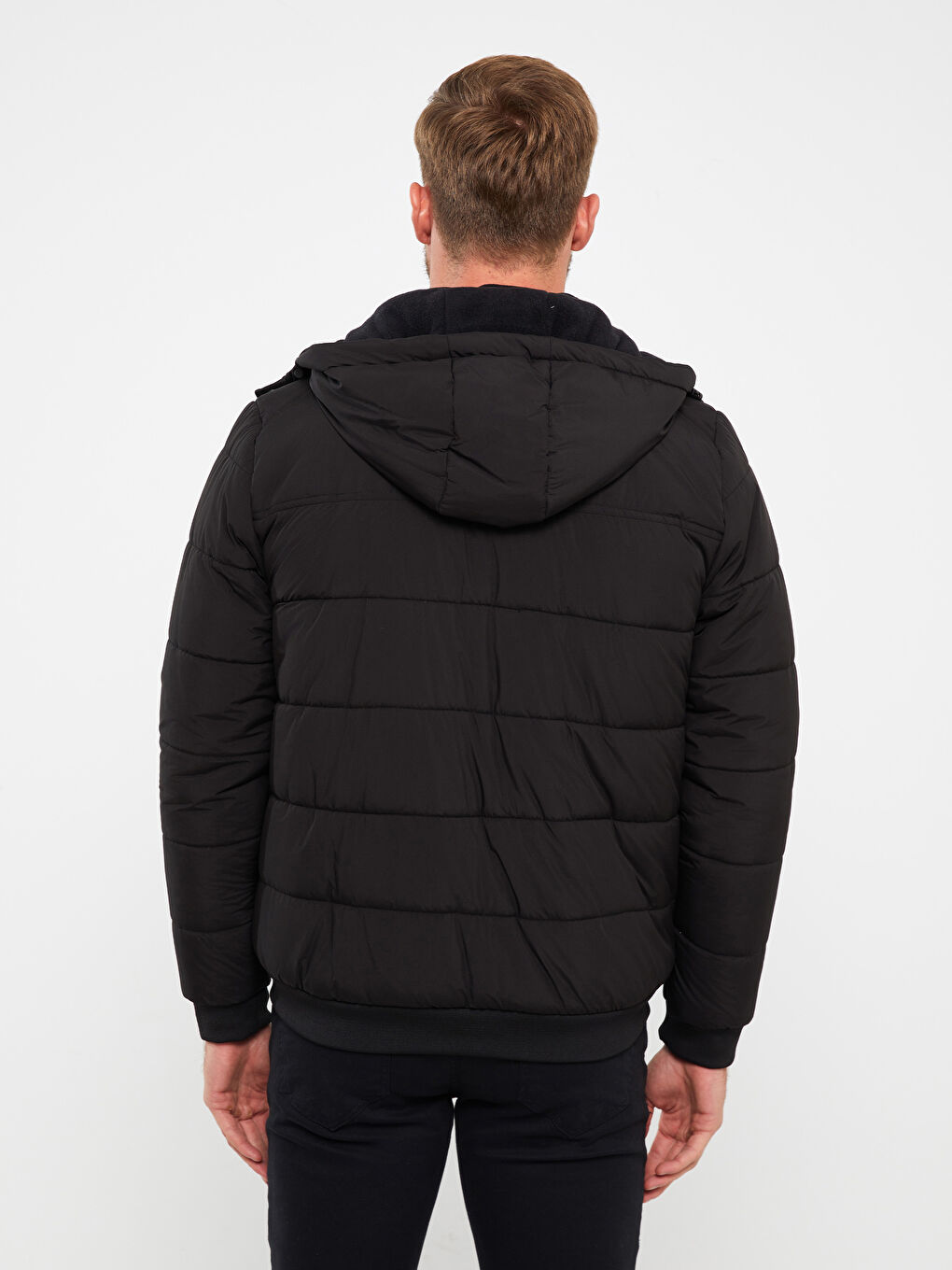Siyah Standart Kalıp Kapüşonlu Erkek Şişme Mont-5