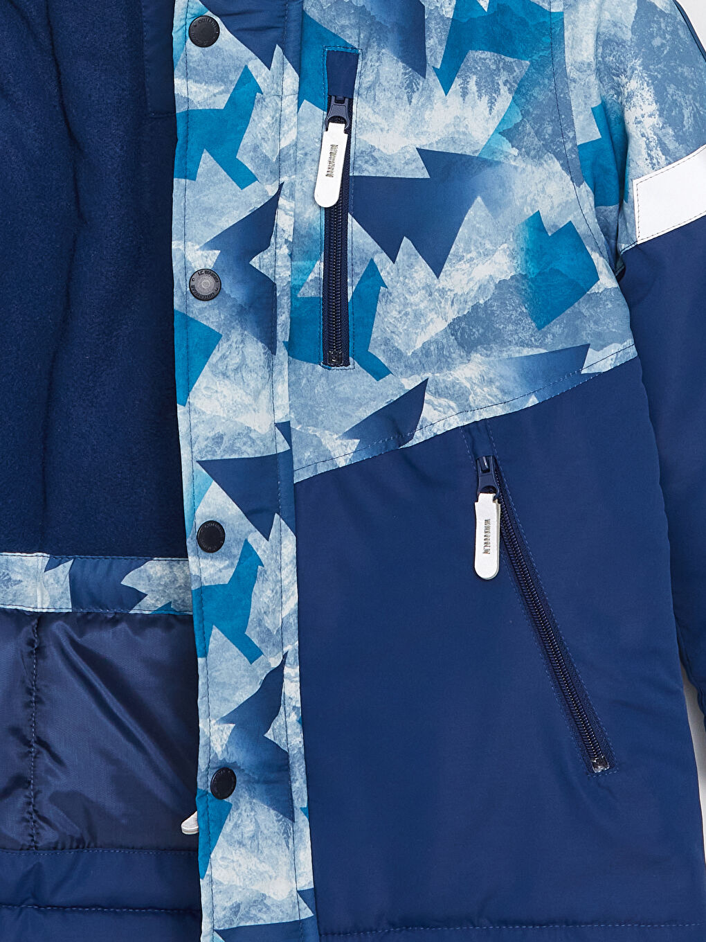 Lacivert Kapüşonlu Baskılı Erkek Çocuk Kayak Montu-2