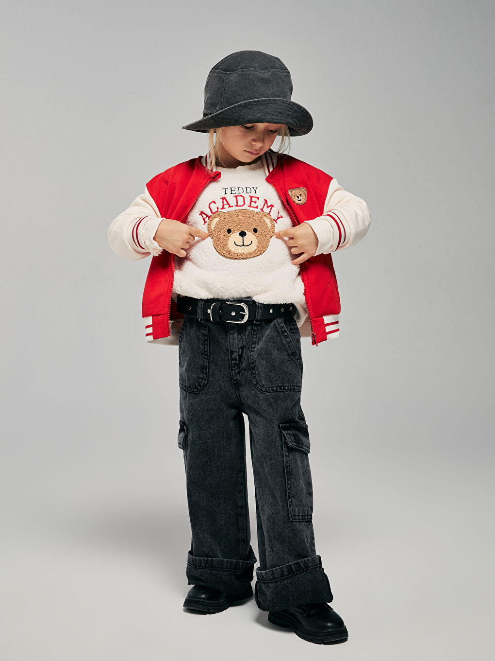 Crew Neck Bear Teddy Embroidered Girls' Sweatshirt-2