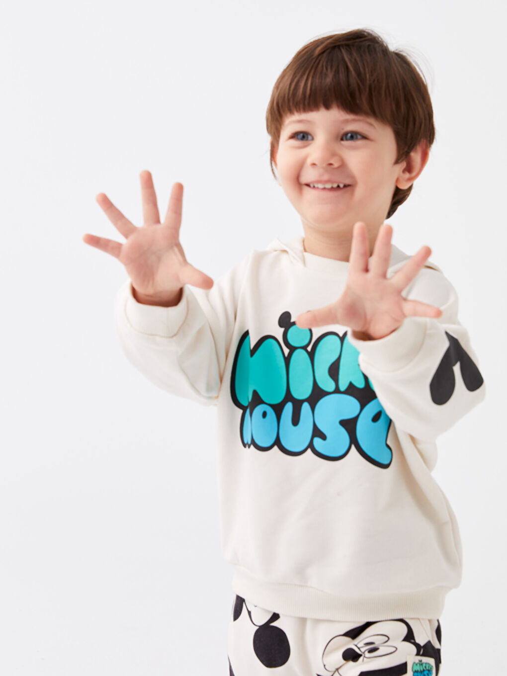 LCW baby Bej Uzun Kollu Mickey Mouse Baskılı Erkek Bebek Hoodie ve Pantolon 2'li Takım - 3