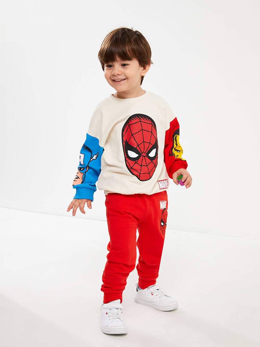 LCW baby Kırmızı Beli Lastikli Spiderman Baskılı Erkek Bebek Eşofman Alt