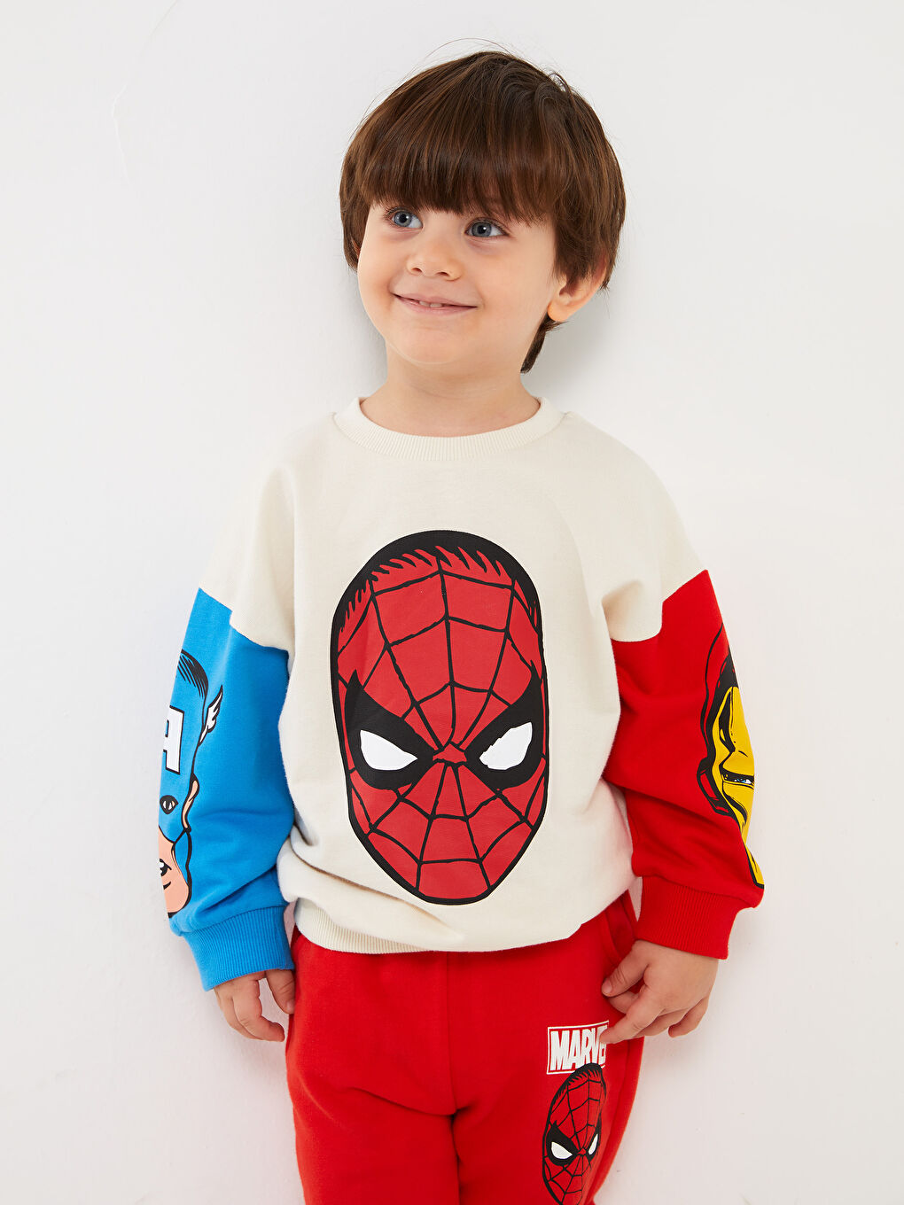 LCW baby Kırmızı Beli Lastikli Spiderman Baskılı Erkek Bebek Eşofman Alt - 3