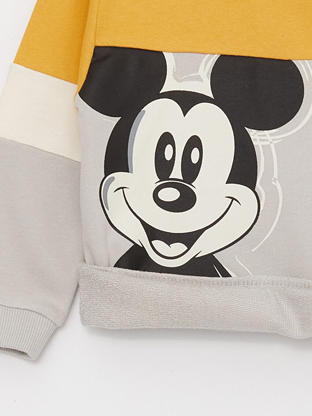 LCW baby Açık Gri Bisiklet Yaka Uzun Kollu Mickey Mouse Baskılı Erkek Bebek Sweatshirt - 1