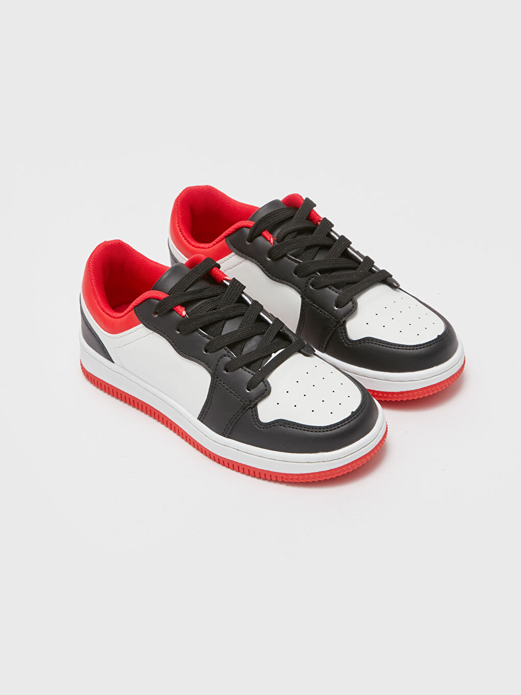 Бау ұлдарға арналған кроссовкалар