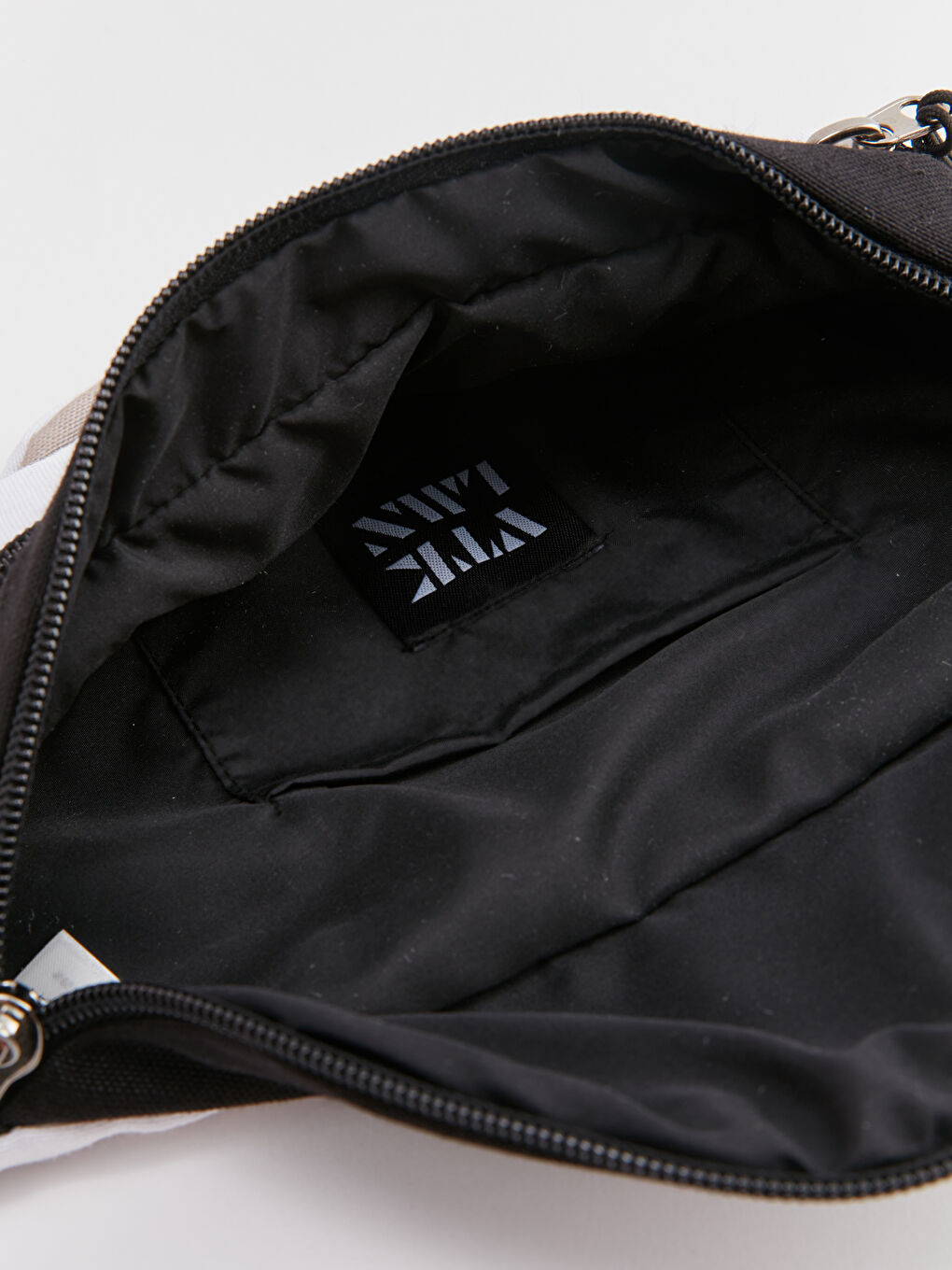 Karışık Etiket Detaylı Erkek Bel Çantası-7