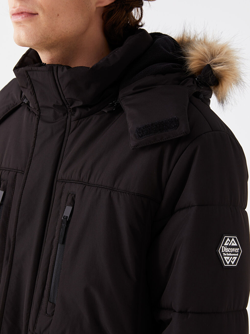 Siyah Standart Kalıp Kapüşonlu Erkek Şişme Mont-3