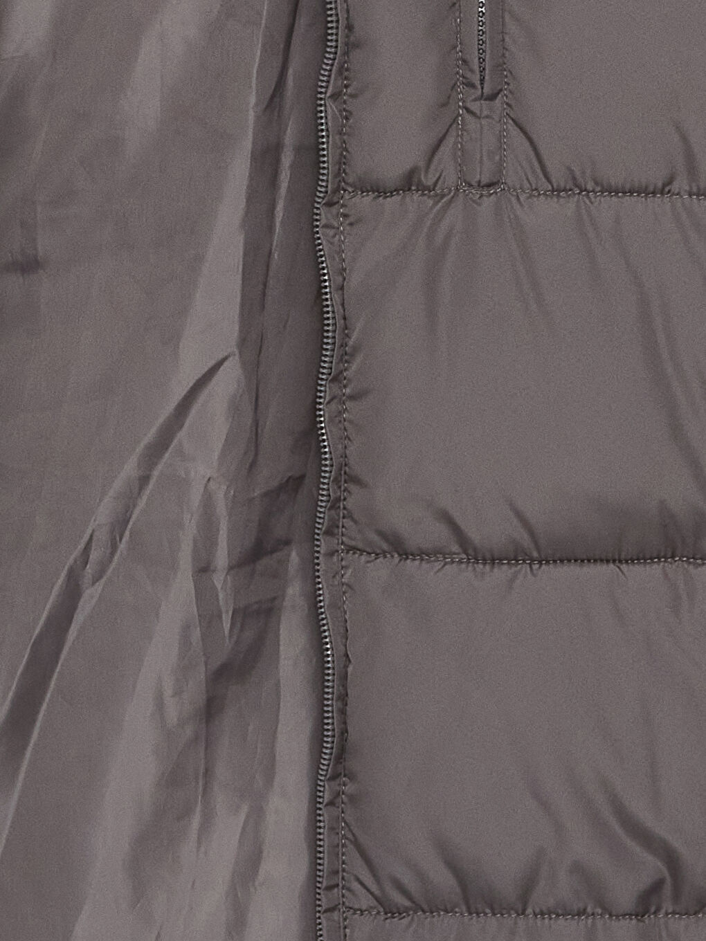 LC Waikiki معطف منتفخ -W36233Z8-EPE