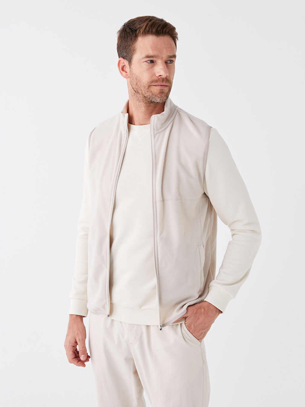 Bej Rahat Kalıp Dik Yaka Polar Erkek Yelek-1