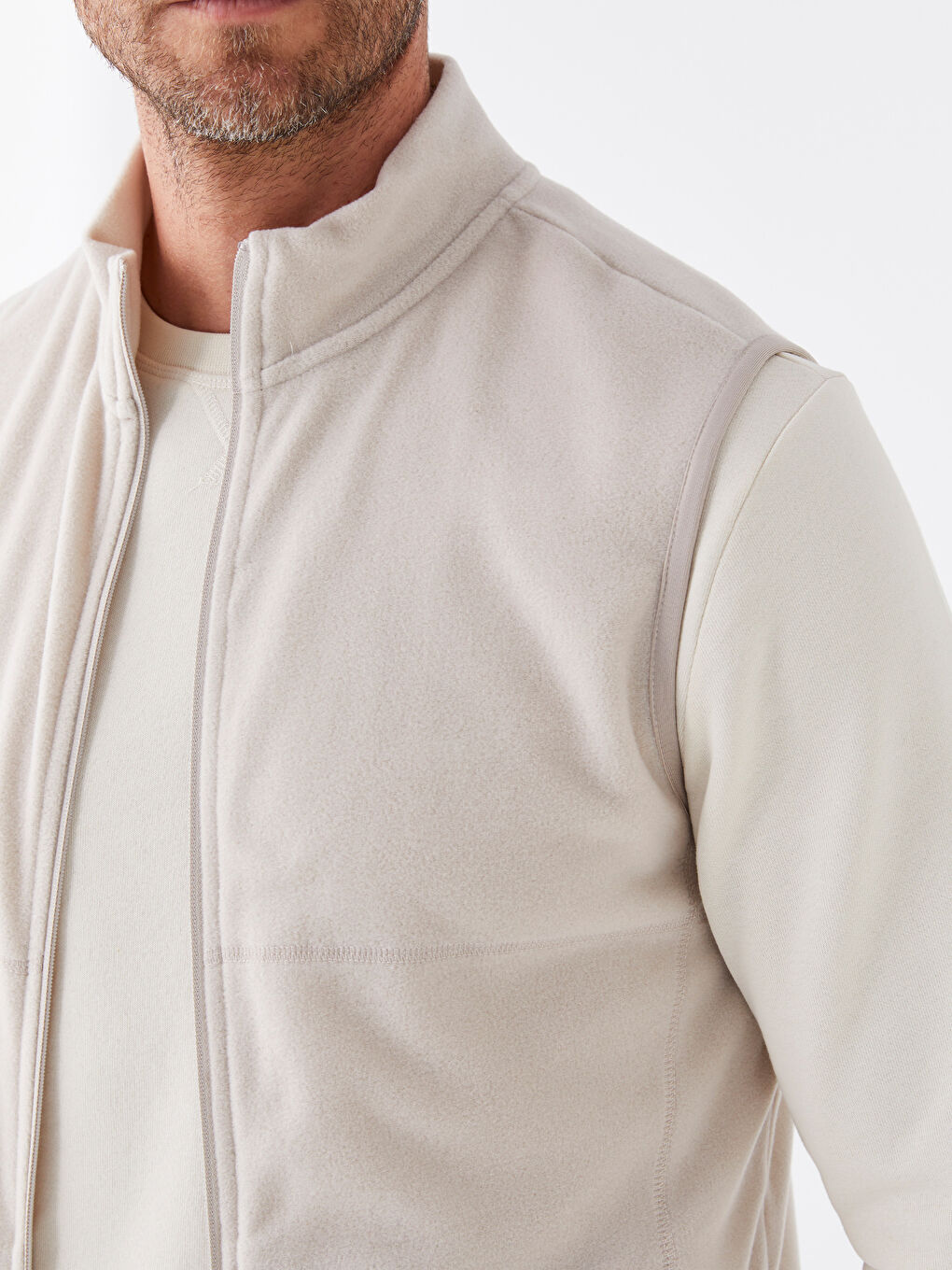 Bej Rahat Kalıp Dik Yaka Polar Erkek Yelek-3