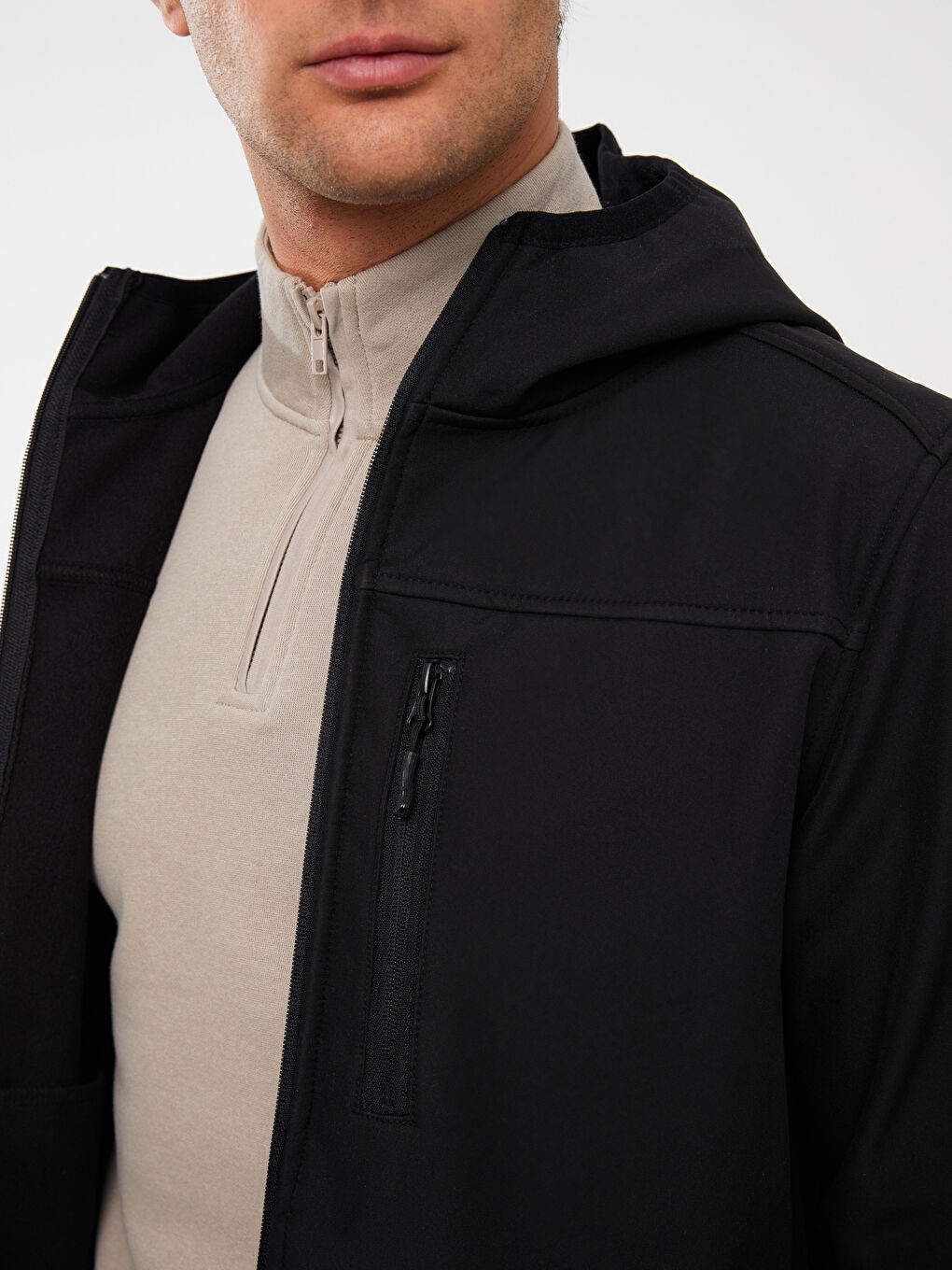 Siyah Standart Kalıp Kapüşonlu Erkek Mont-3