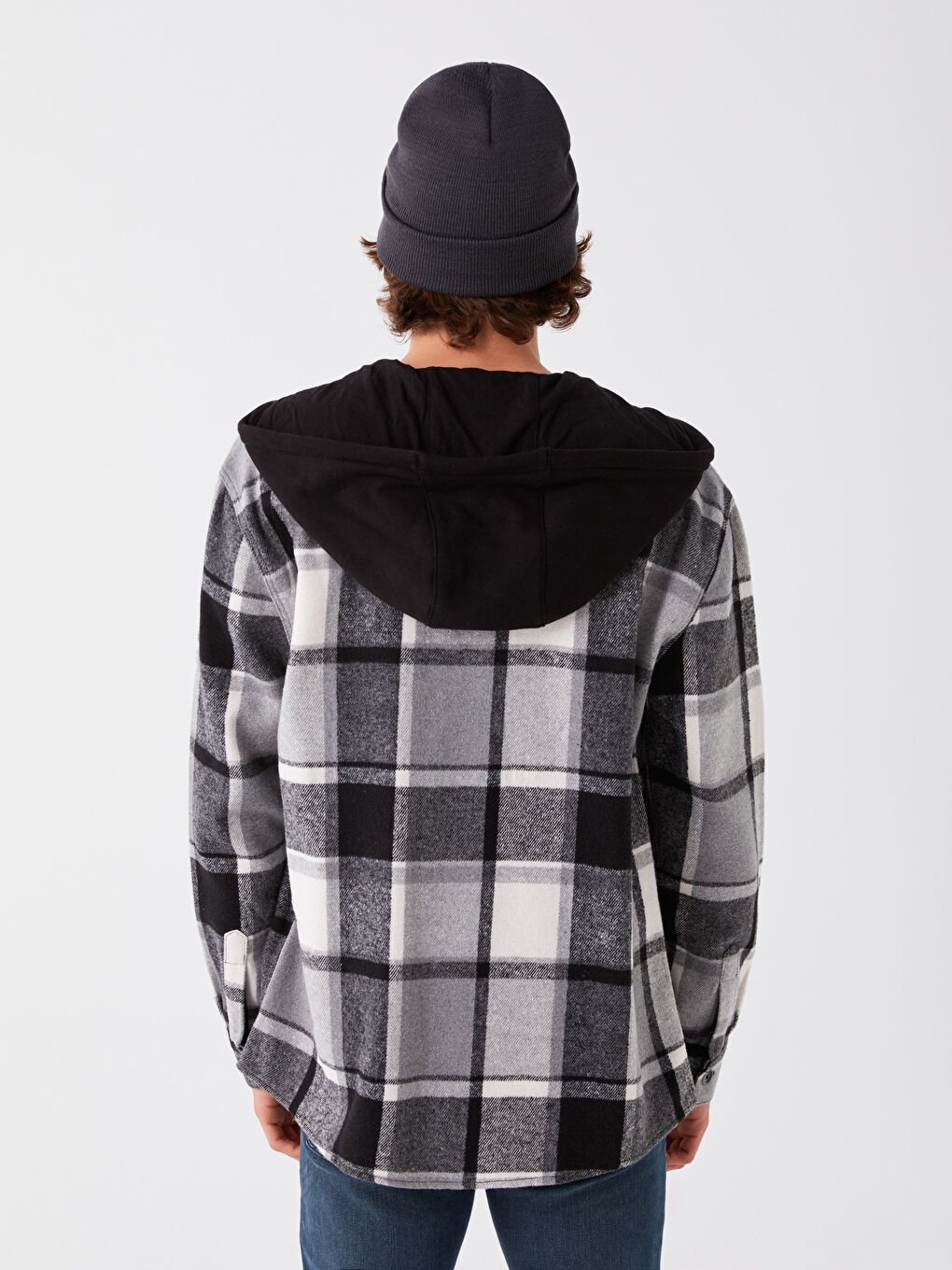 چاکەتی کڵاودار فڵانێلی ئاسایی قۆڵ درێژ چوارخانە بۆ پیاوان-4