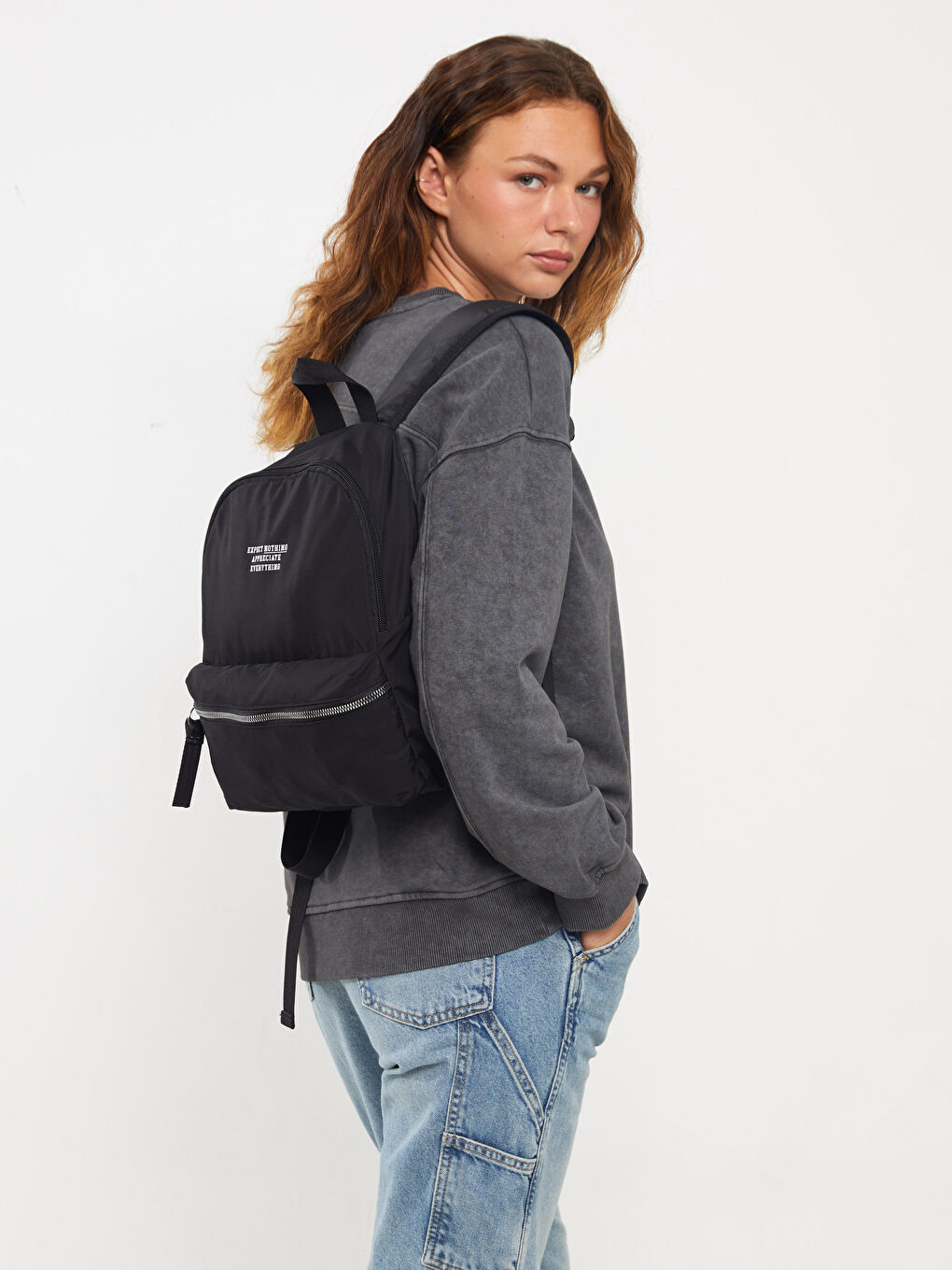 Siyah Paraşüt Kumaş Kadın Sırt Çantası