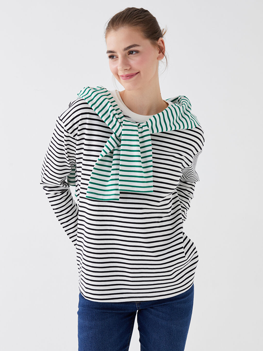 Crew Neck Striped Long Sleeve Women's Sweatshirt -W36501Z8-LEG