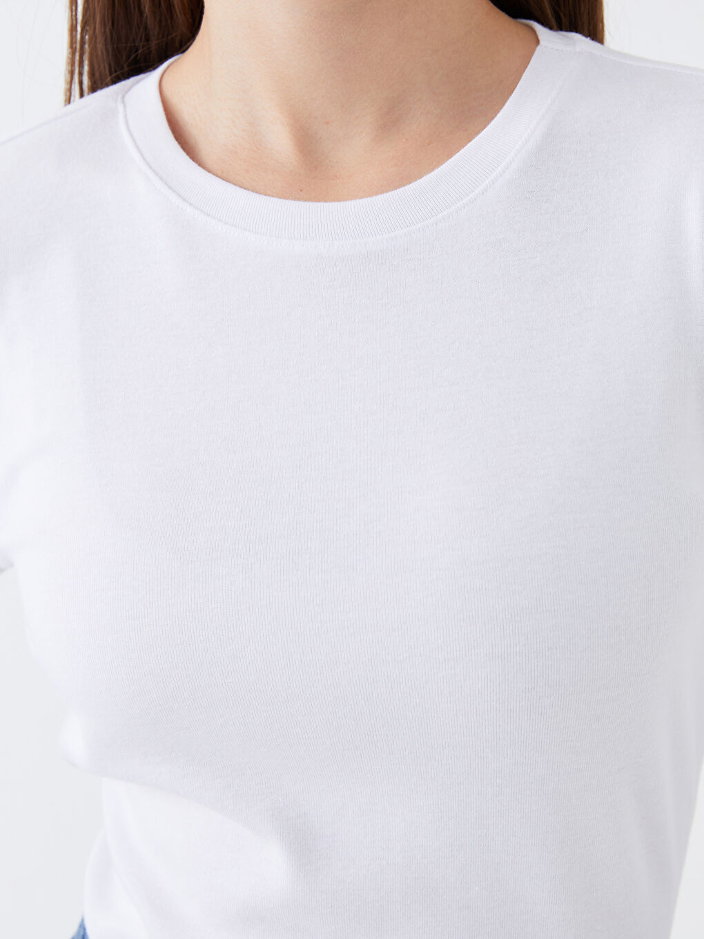 Beyaz Bisiklet Yaka Düz Uzun Kollu Kadın Tişört-3