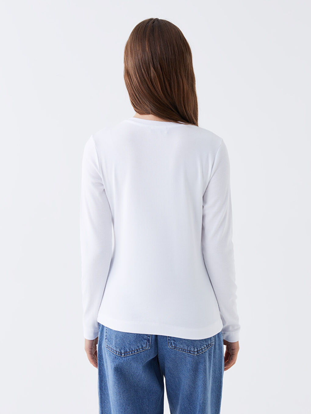 Beyaz Bisiklet Yaka Düz Uzun Kollu Kadın Tişört-4