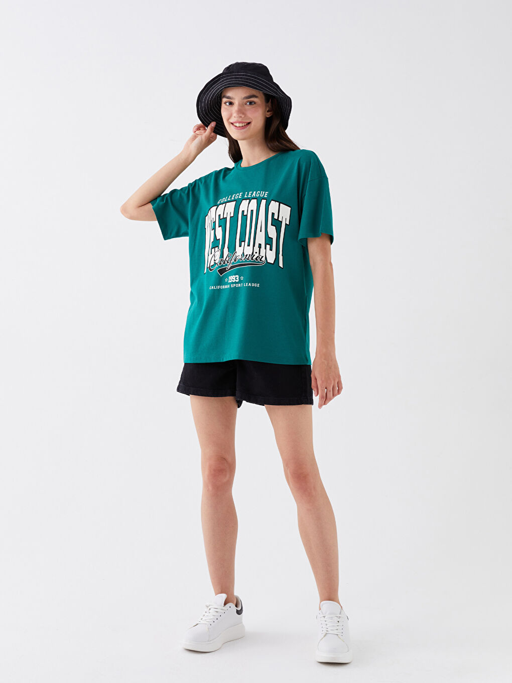 Yeşil Bisiklet Yaka Baskılı Kısa Kollu Kadın Tişört-3