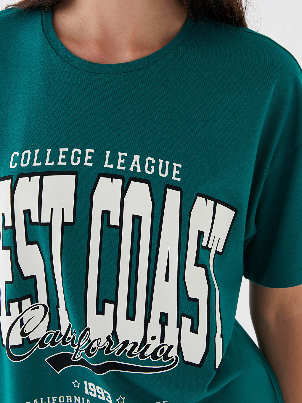 Yeşil Bisiklet Yaka Baskılı Kısa Kollu Kadın Tişört-4