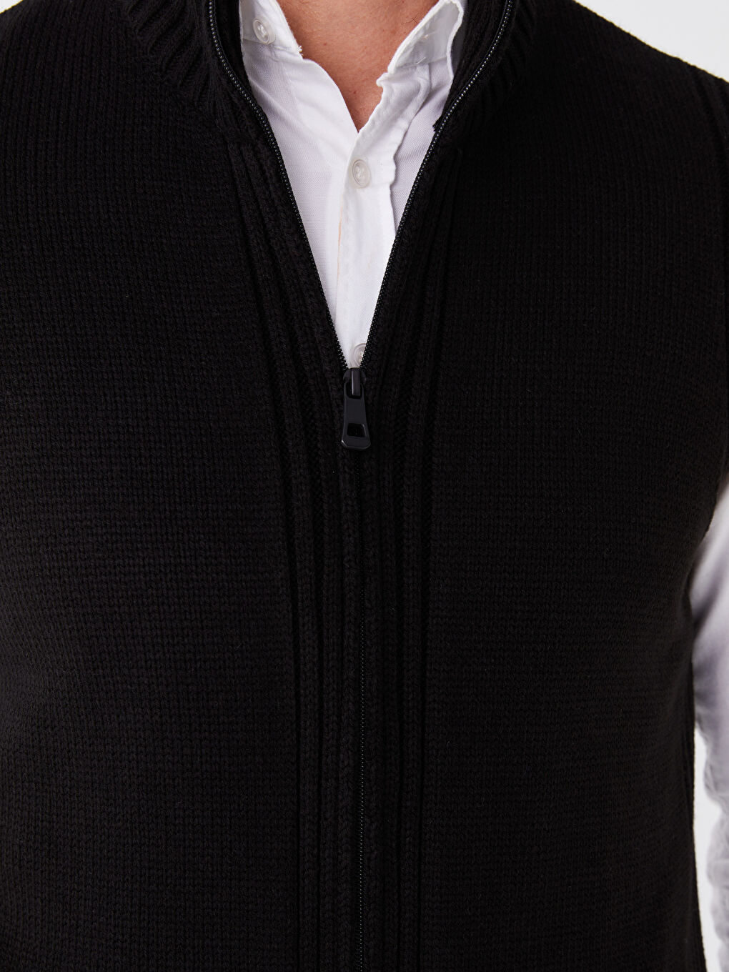 LCWAIKIKI Classic Regular Fit Funnel Neck Men's Knitwear Waistcoat -W36763Z8-CVL