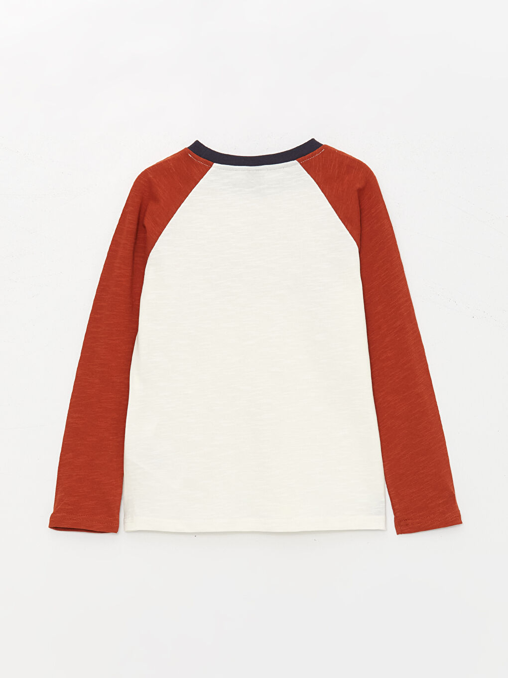 მრგვალი საყელო ნაბეჭდი გრძელმკლავიანი მაისური ბიჭებისთვის-1