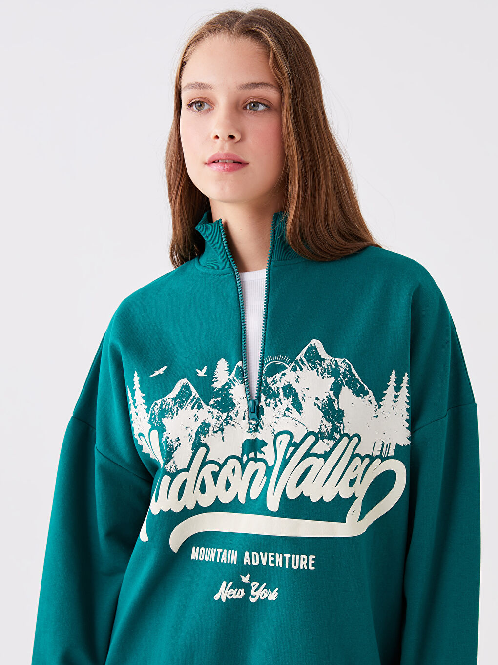 LCW Vision Yeşil Dik Yaka Baskılı Uzun Kollu Oversize Kadın Sweatshirt - 1