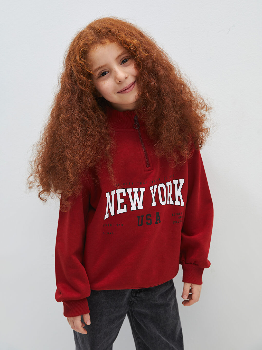 LCW Kids Koyu Kırmızı Dik Yaka Baskılı Uzun Kollu Kız Çocuk Sweatshirt