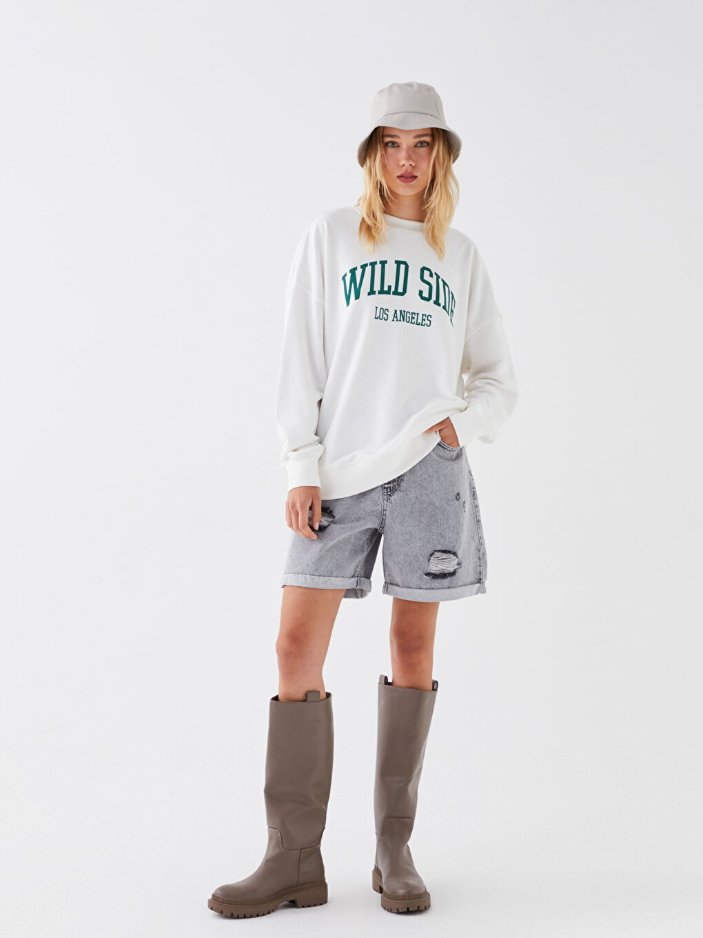 Ekru Bisiklet Yaka Baskılı Uzun Kollu Oversize Kadın Sweatshirt-1