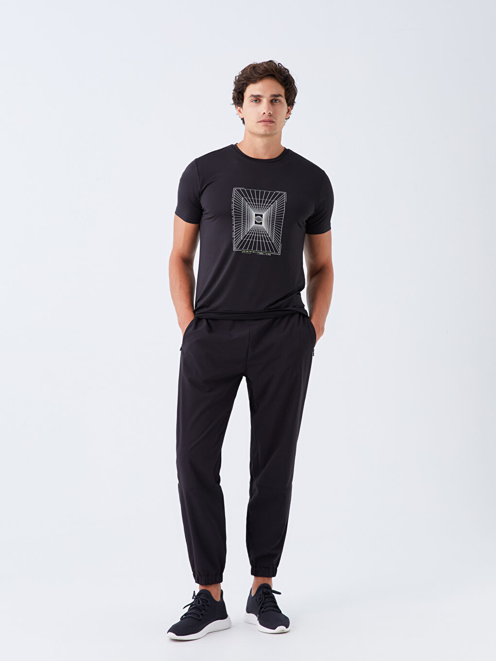 Siyah Standart Kalıp Outdoor Erkek Jogger Eşofman Altı