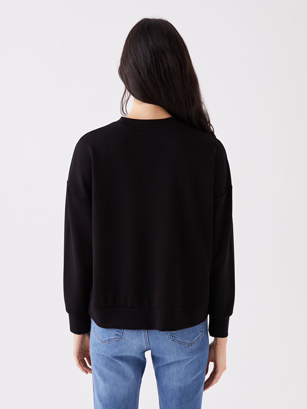 Siyah Bisiklet Yaka Düz Uzun Kollu Kadın Sweatshirt-4