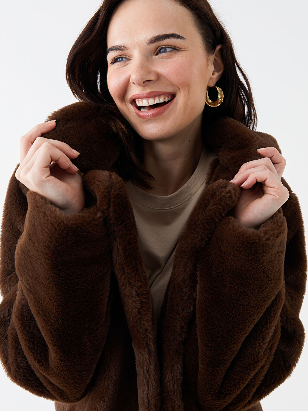 Pardessus en Fourrure pour Femmes à Col de Veste-1