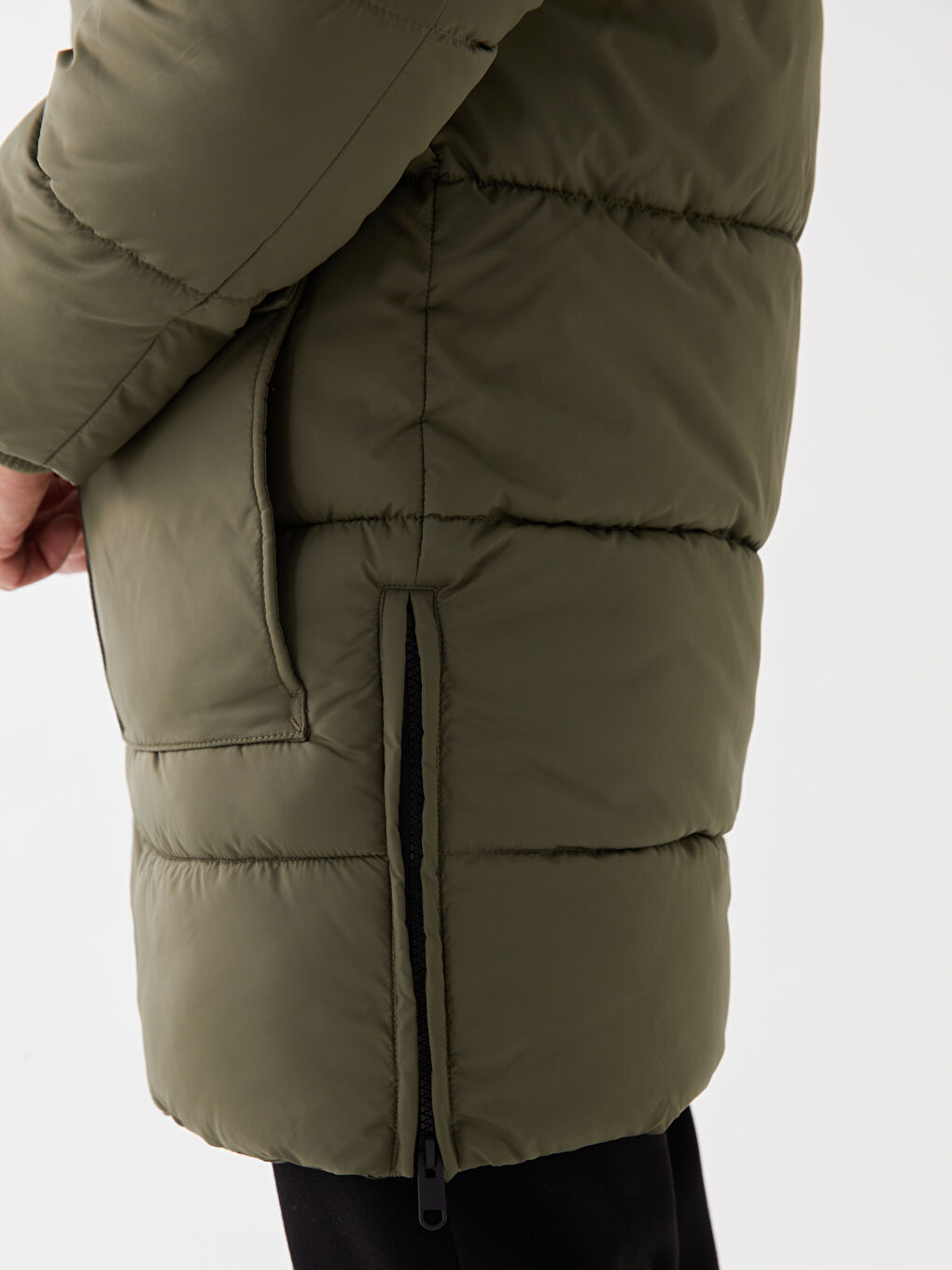 Standard Fit Hooded Men's Puffer Coat-3