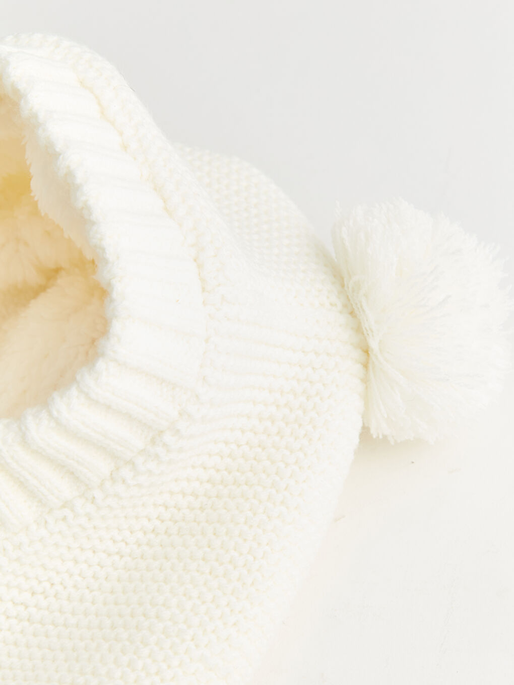 Ekru Ponpon Detaylı Kız Bebek Triko Bere-2