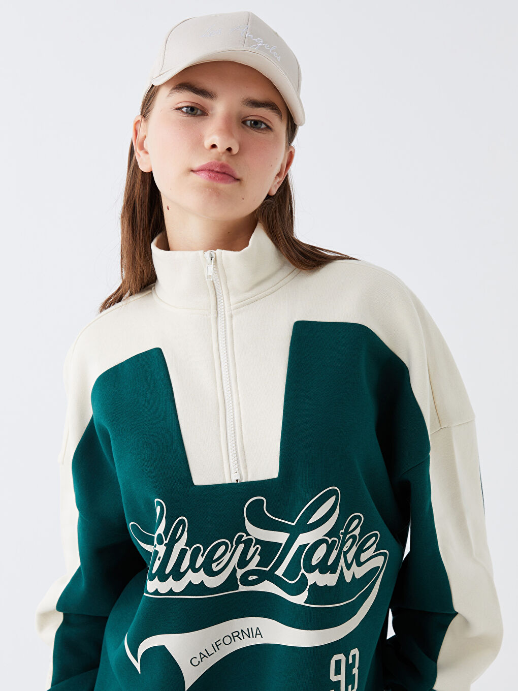 LCW Vision Koyu Yeşil Dik Yaka Baskılı Uzun Kollu Oversize Kadın Sweatshirt - 1