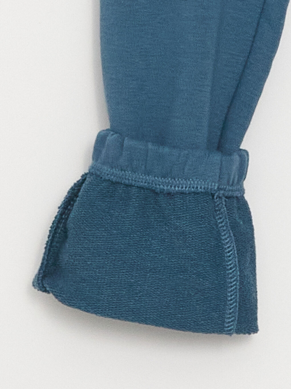 LCW Kids سویشەرت و پانتۆڵی تراکسوتی قۆڵ درێژ چاپکراوی کڕو نێک بۆ کوڕان -W38368Z4-HRN