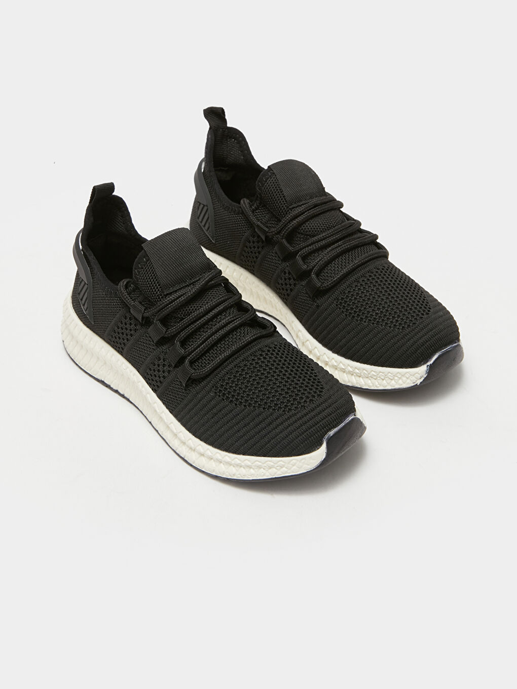 Siyah File Detaylı Bağcıklı Kadın Spor Ayakkabı