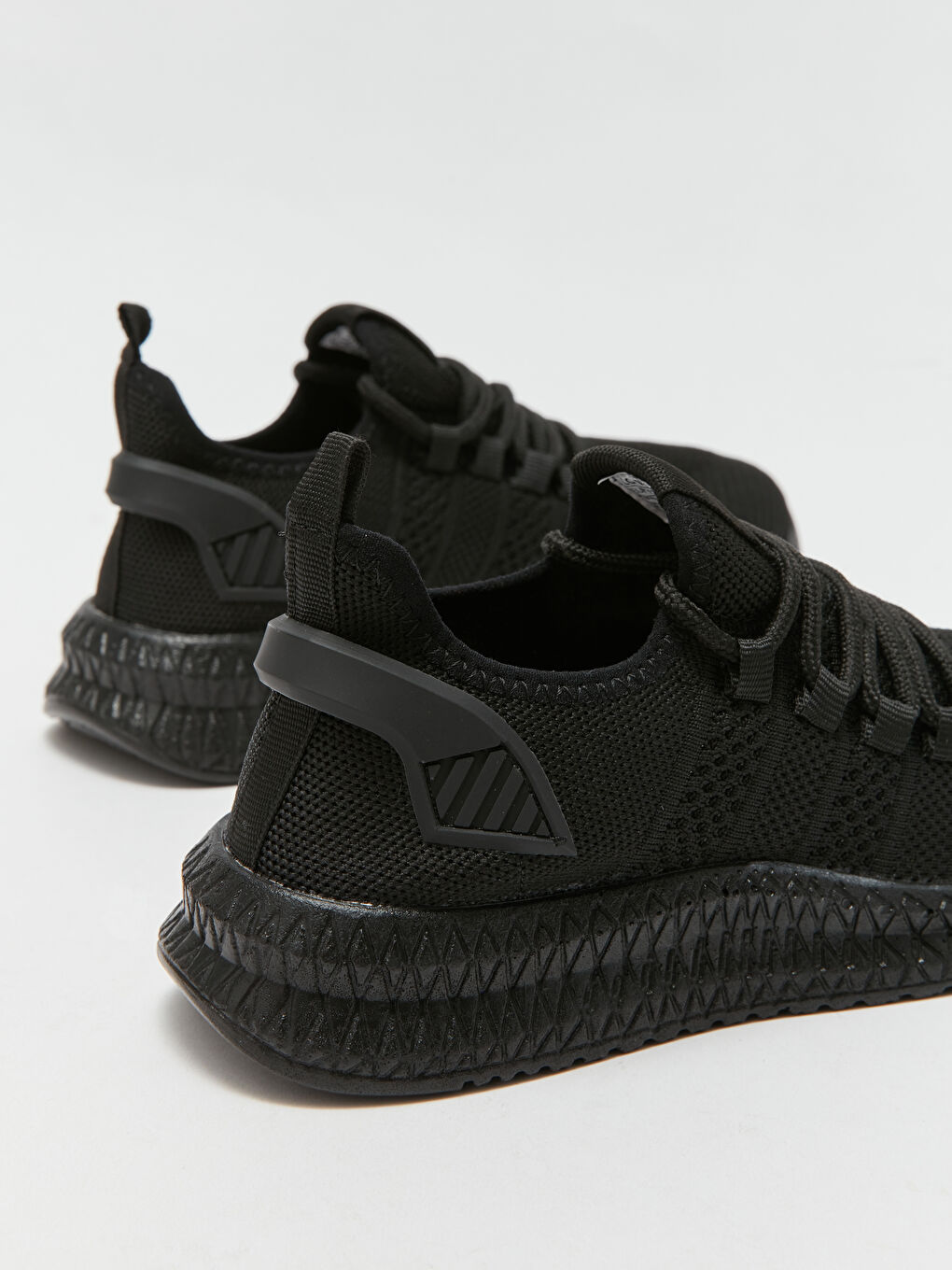 Siyah File Detaylı Bağcıklı Kadın Spor Ayakkabı-4