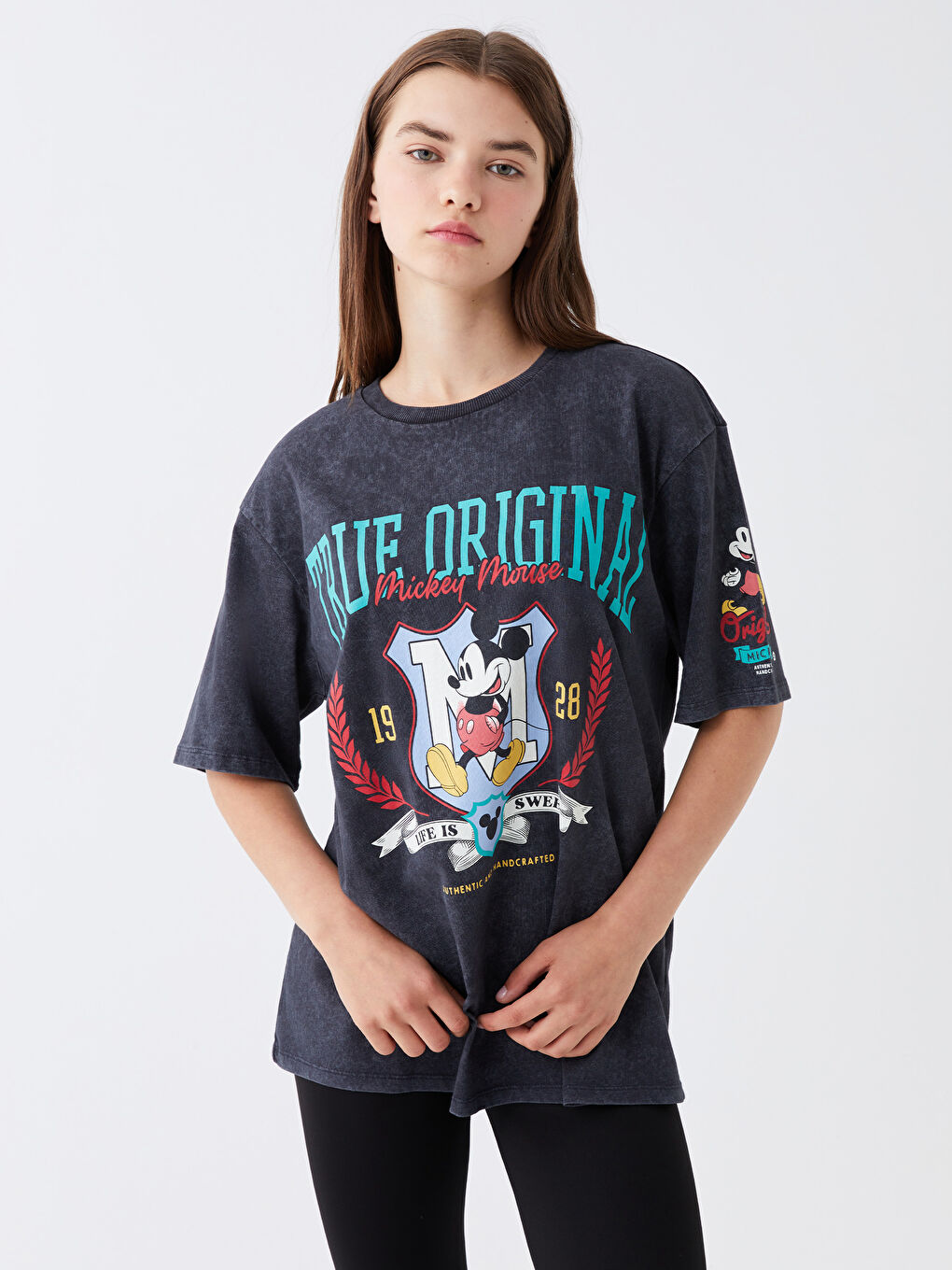 მრგვალი საყელო მიკი მაუსის ნაბეჭდი მოკლე სახელო ქალებისთვის მაისური-2