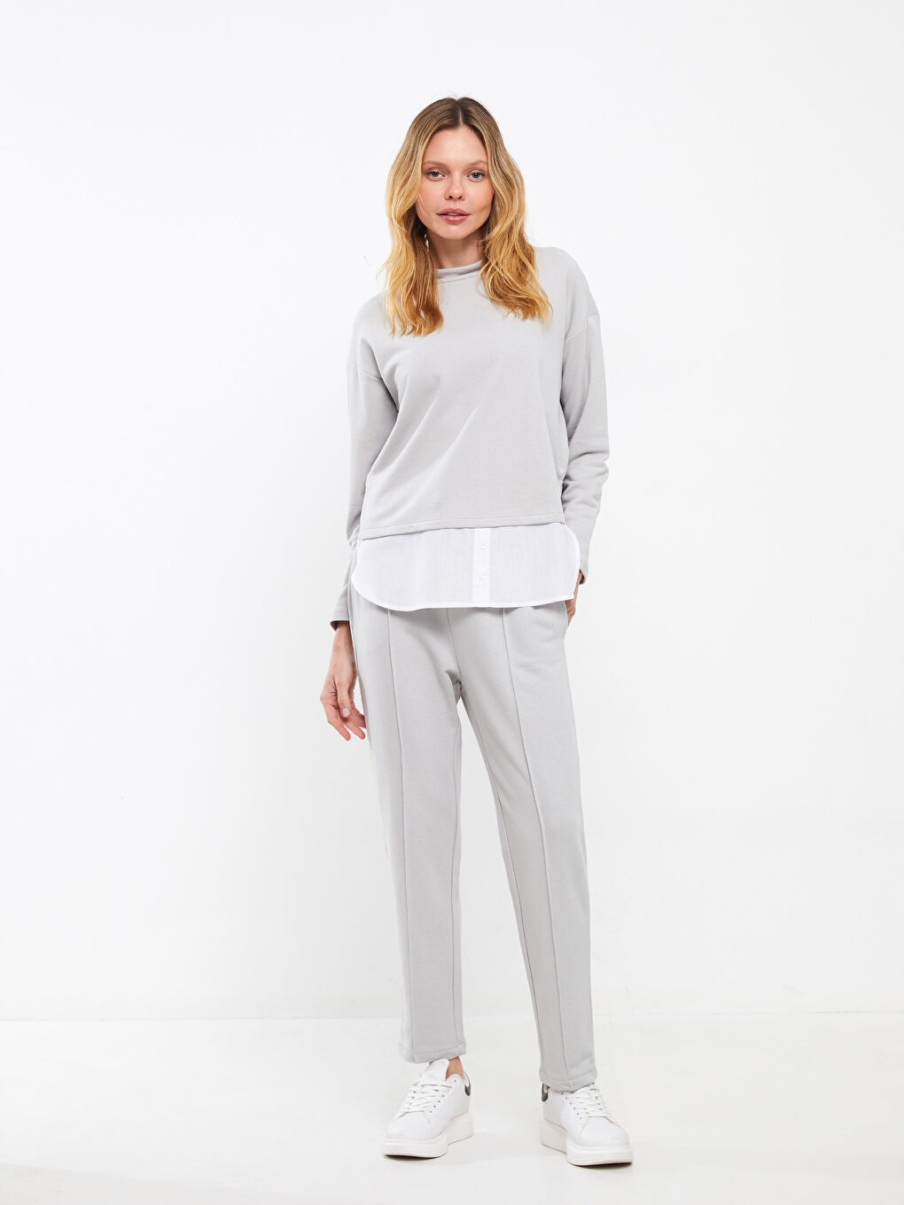 Әйелдерге арналған биік жағалы стандартты пішім ұзын жең свитшот-3