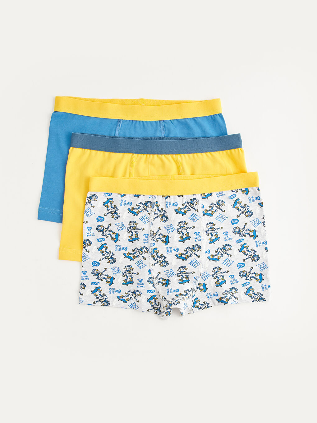 LCW Kids Štampane pamučne bokserice za dečake - pakovanje od 3 komada -W38825Z4-998