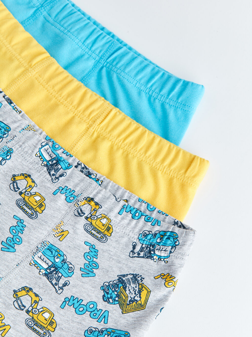 LCW Kids Štampane pamučne bokserice za dečake - pakovanje od 3 komada -W38830Z4-998