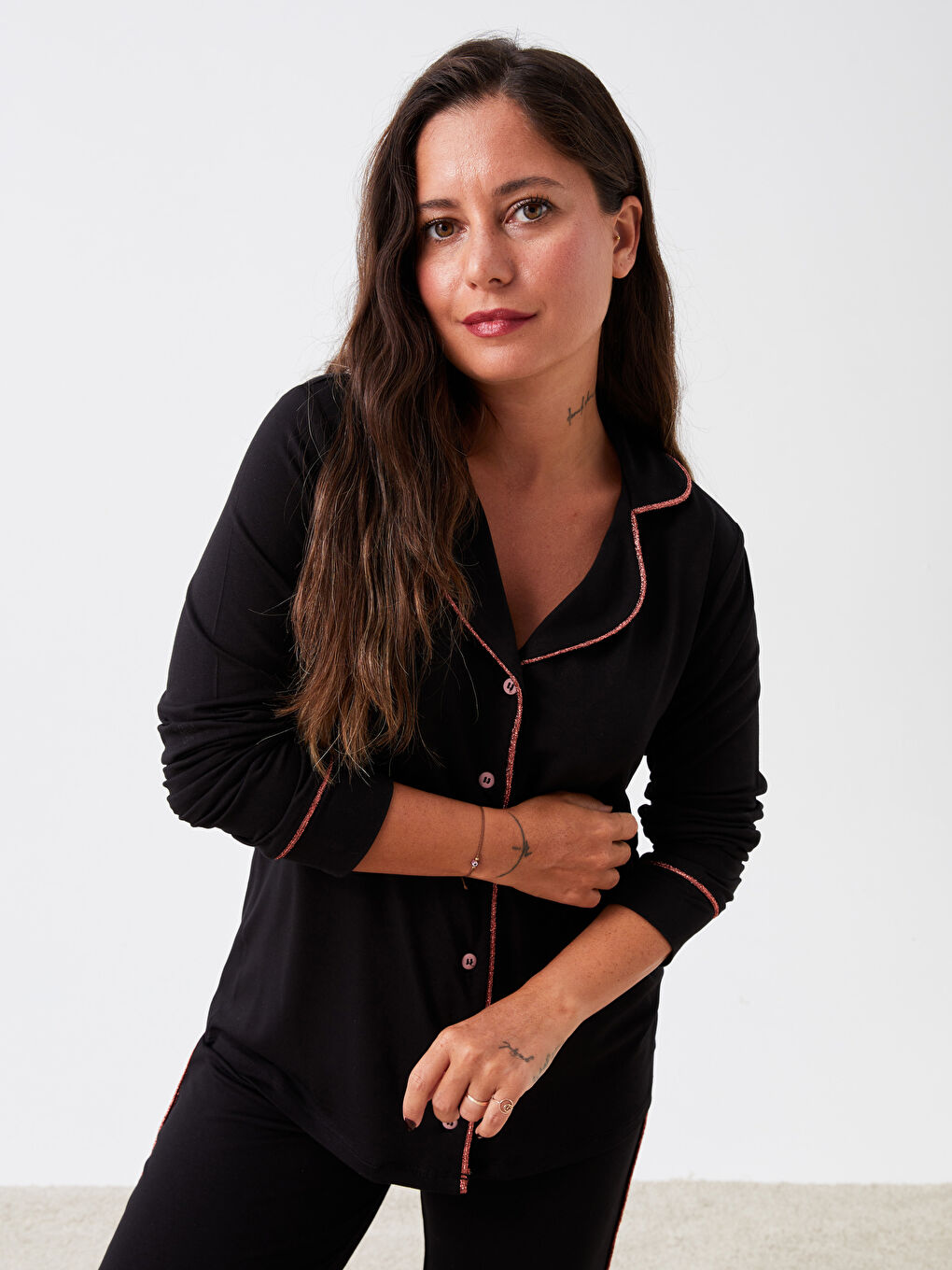 طقم بيجاما للسيدات بياقة قميص سادة بأكمام طويلة Petite-1