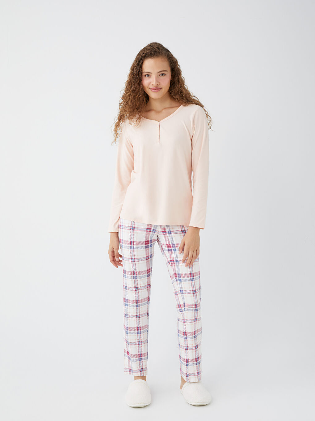 Ekru Bisiklet Yaka Düz Uzun Kollu Kadın Pijama Takımı