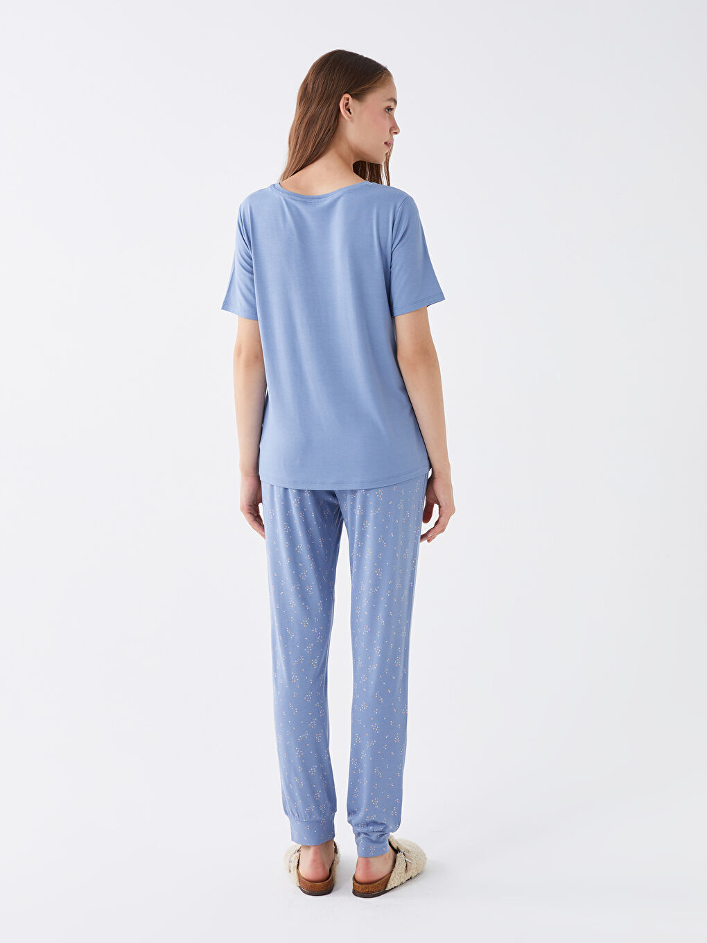 طقم بيجامة بياقة دائرية كم قصير مطبوع للسيدات-4