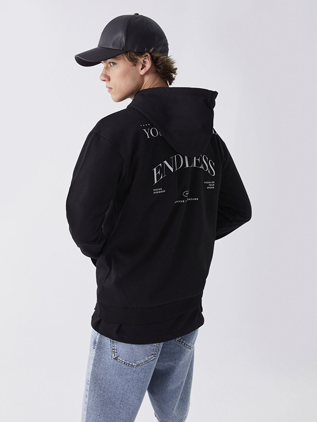 LCW Casual Yeni Siyah Uzun Kollu Baskılı Erkek Hoodie