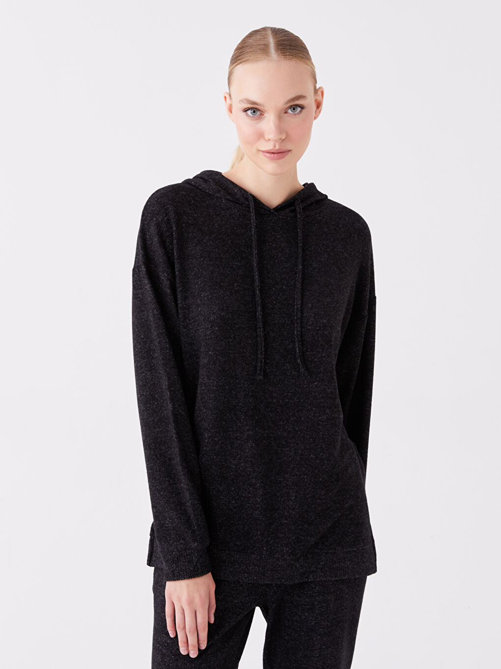 Siyah Düz Uzun Kollu Kadın Hoodie-1
