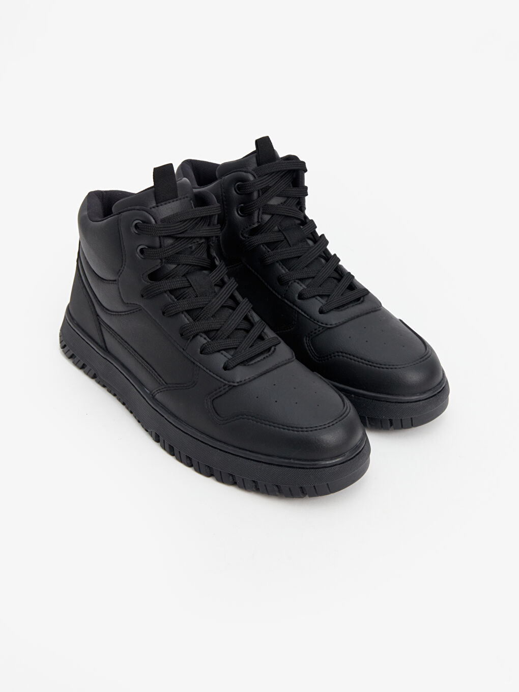 Siyah Bağcıklı Erkek Bilek Boy Spor Ayakkabı