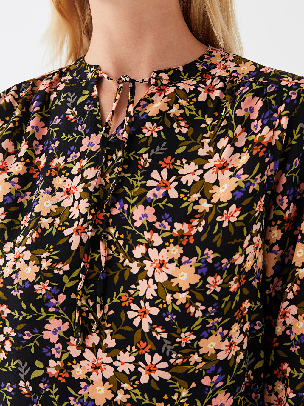 Tie Neck Floral Long Sleeve Women's Blouse-3