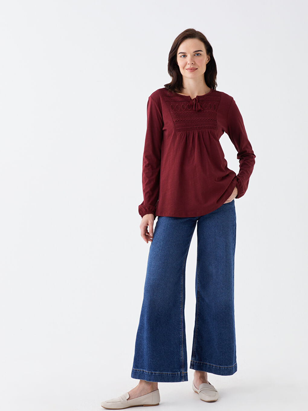 Bordo Bağlamalı Yaka Nakışlı Uzun Kollu Kadın Bluz-1