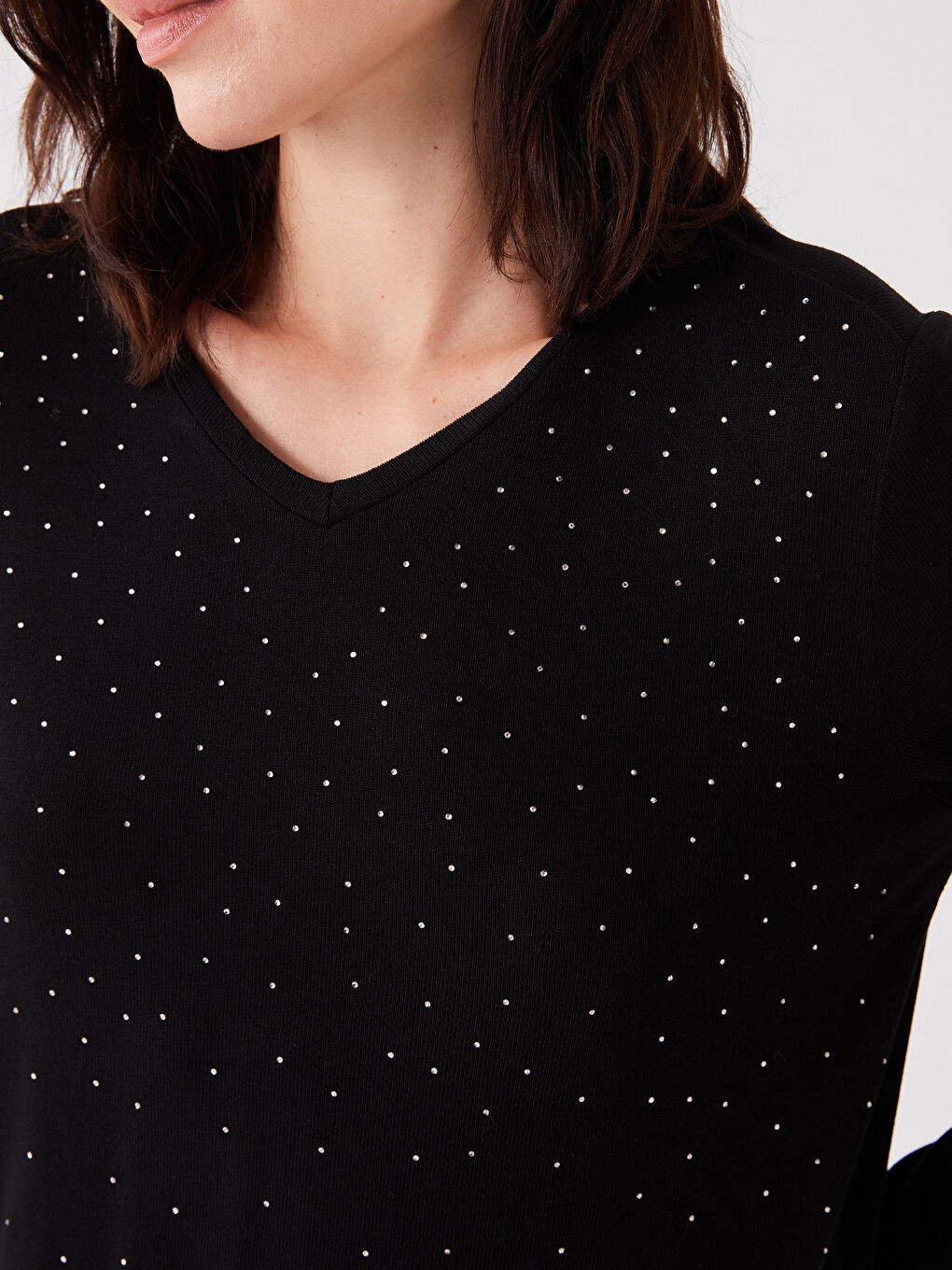 Siyah V Yaka Taşlı Uzun Kollu Kadın Bluz-3