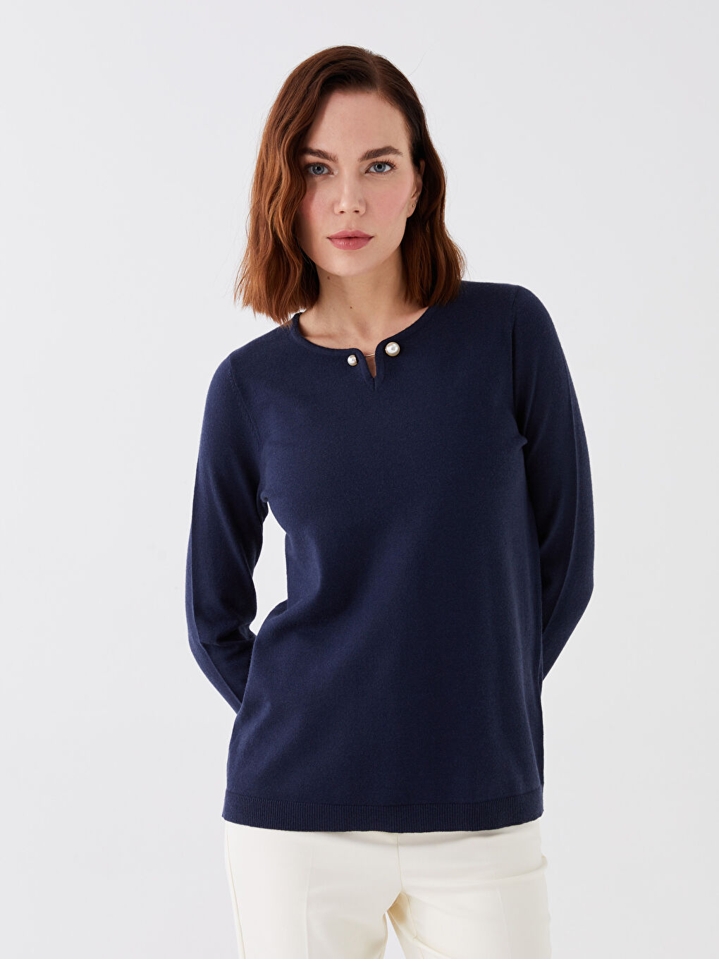 سترة تريكو سادة بياقة دائرية وأكمام طويلة للسيدات-1