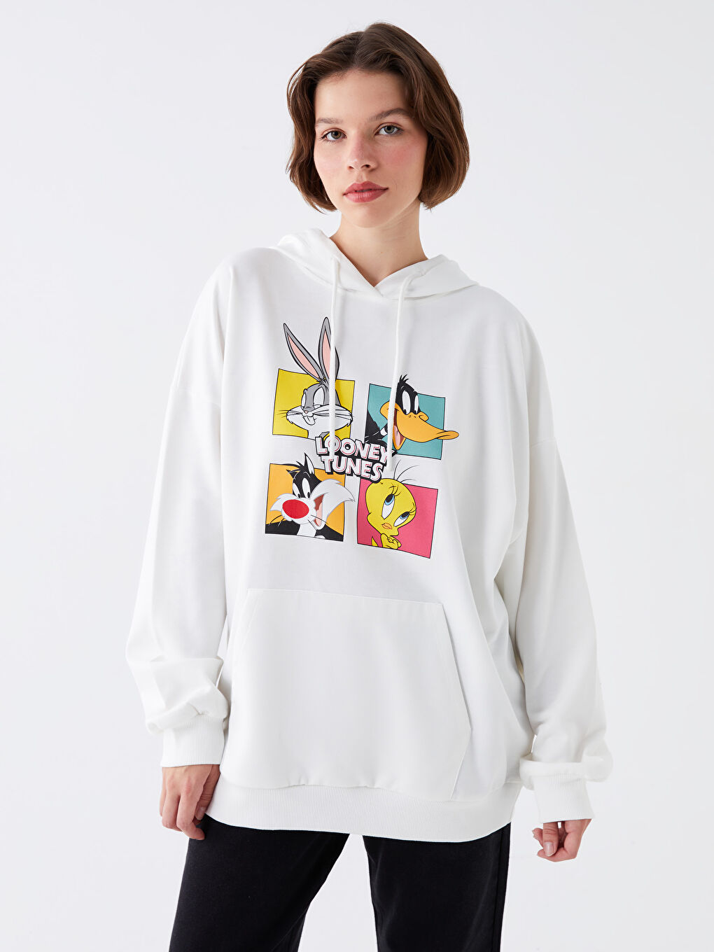 LCW Vision Ekru Bugs Bunny Baskılı Uzun Kollu Oversize Kadın Hoodie